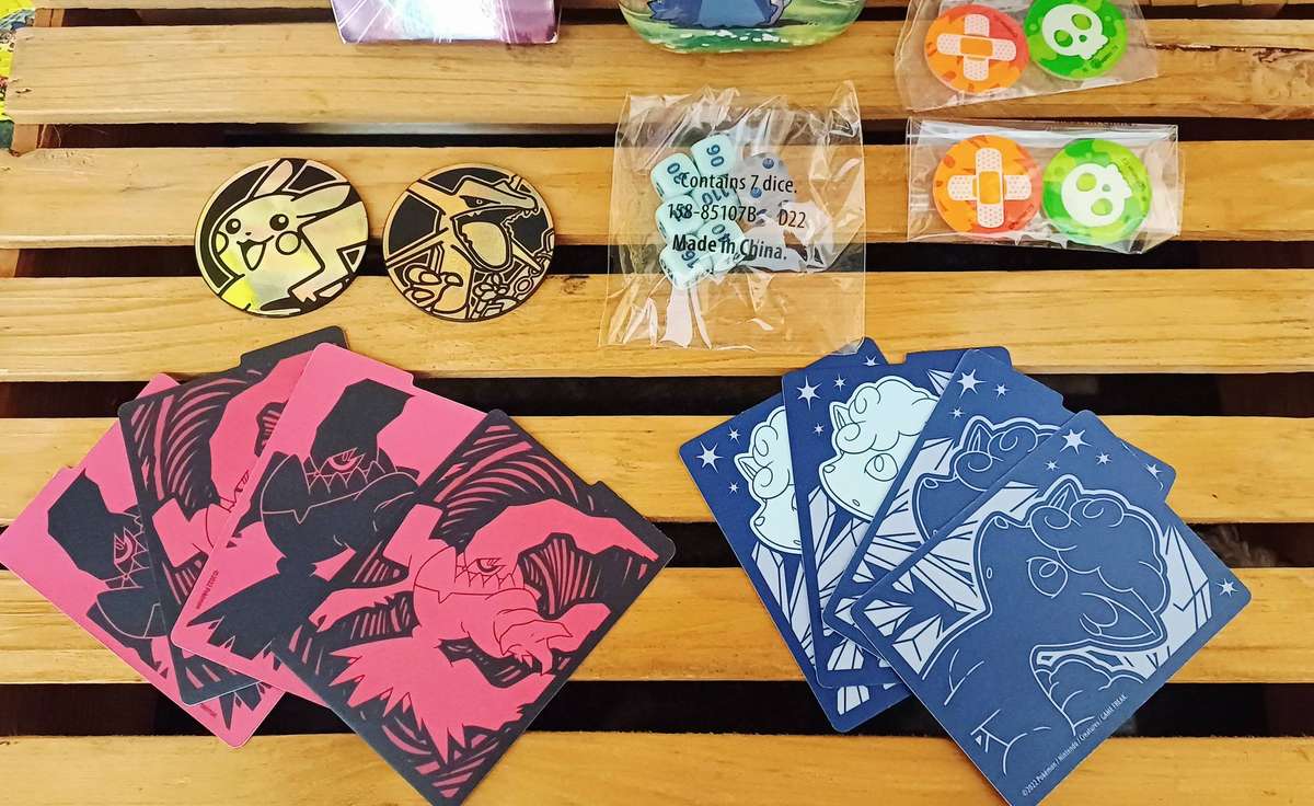 Bundle of Modern Pokemon Cards