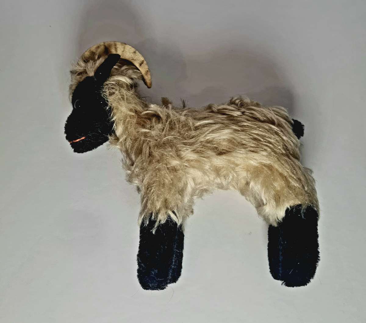 Toy ram, vintage