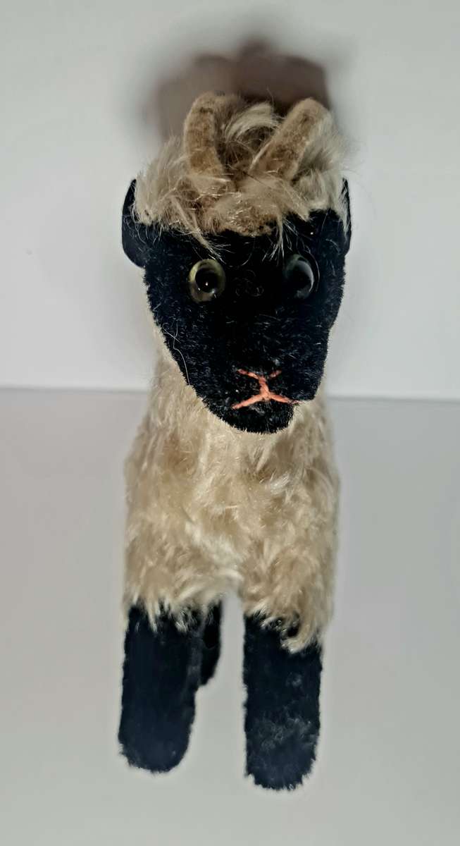 Toy ram, vintage