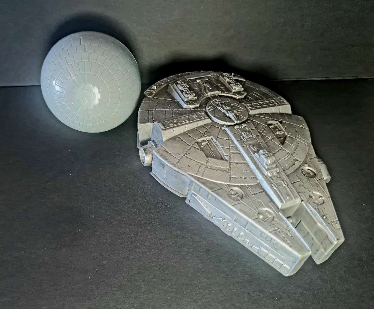 Star Wars. Toys. Millennium Falcon and Death Star.