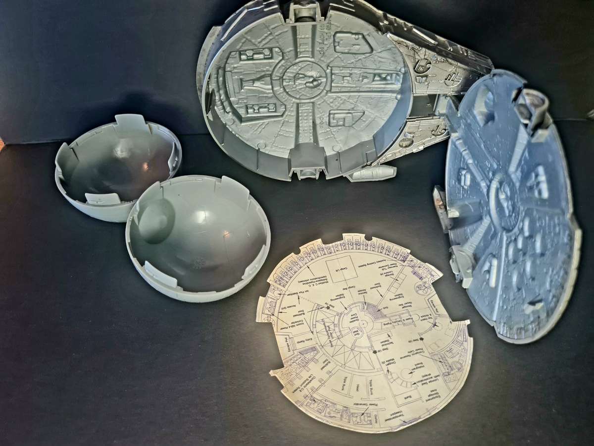 Star Wars. Toys. Millennium Falcon and Death Star.