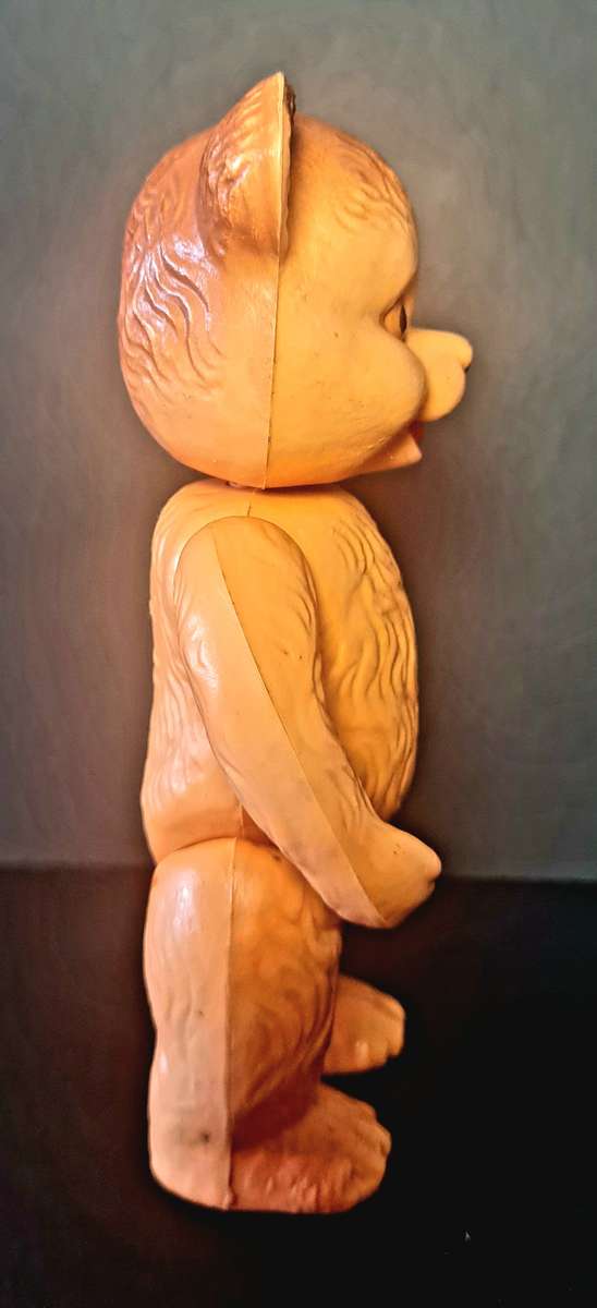 Vintage toy. Teddy bear. Rosebud
