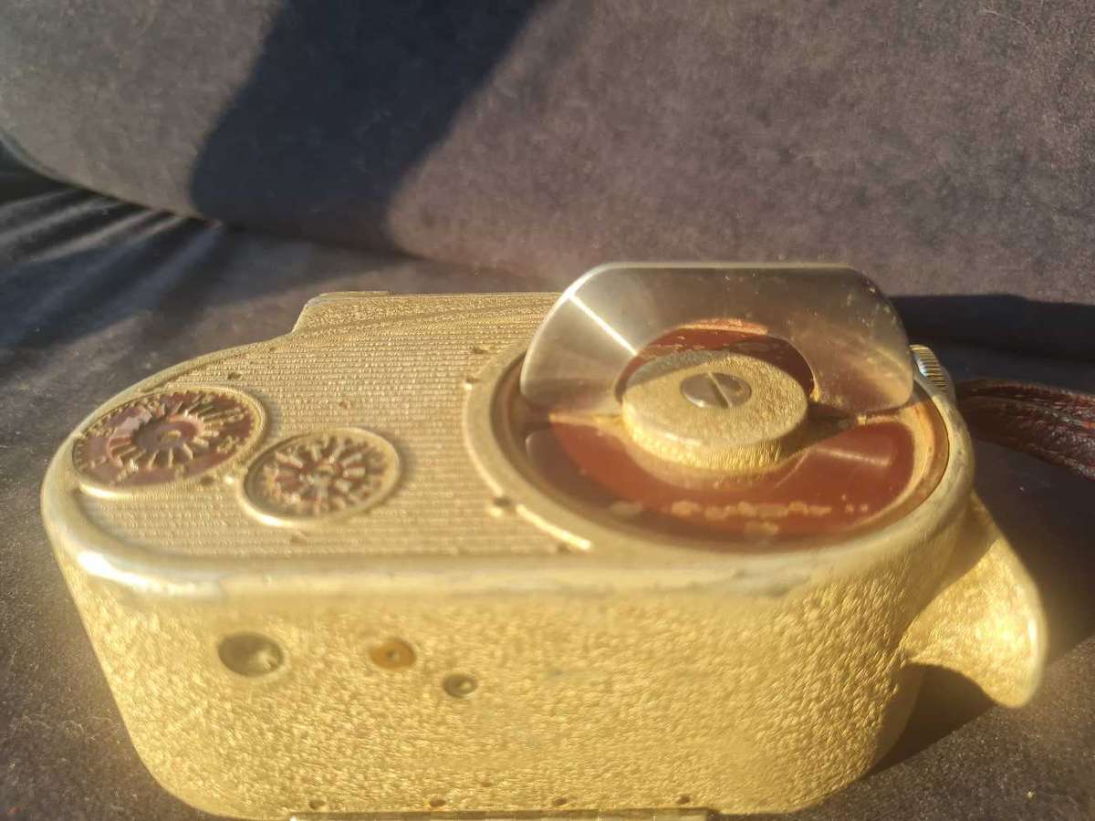 Bell & Howell, sportster. Movie camera.