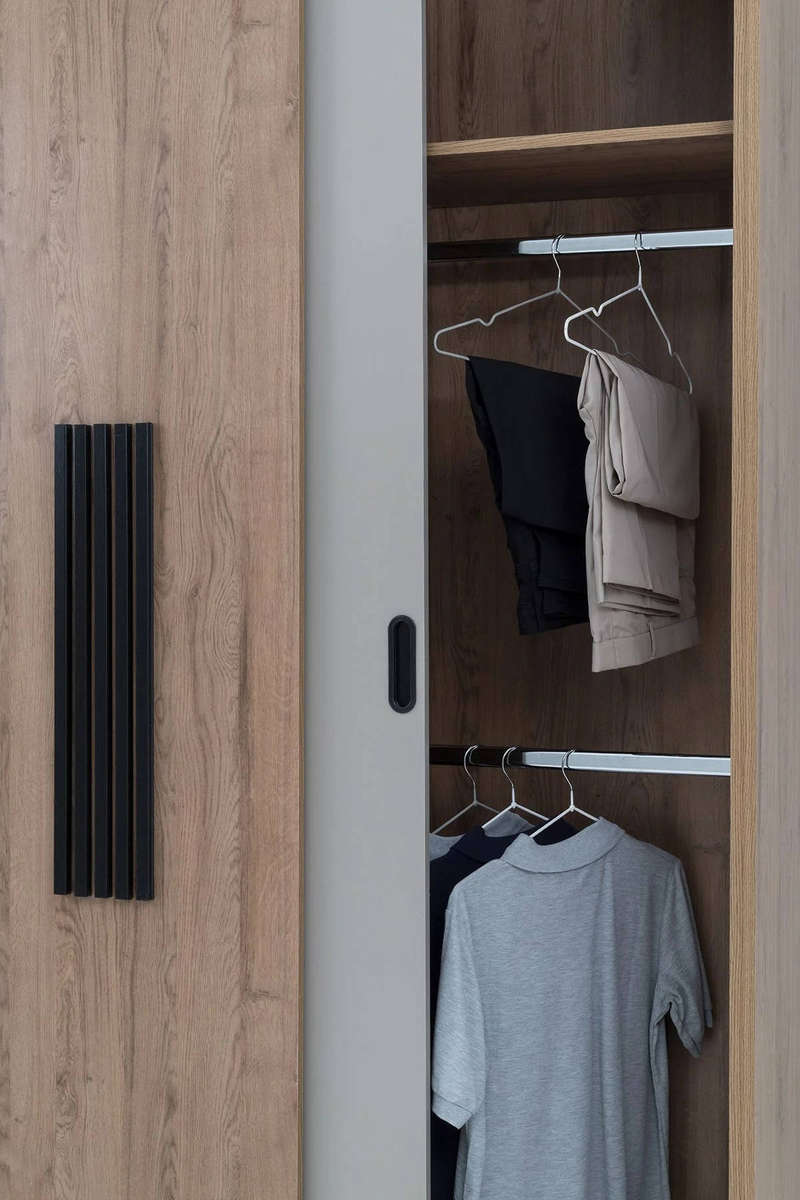 3 Door Wardrobe  Oak