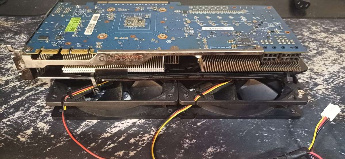 GTX 680 Windforce 2GB | Modded Cooling