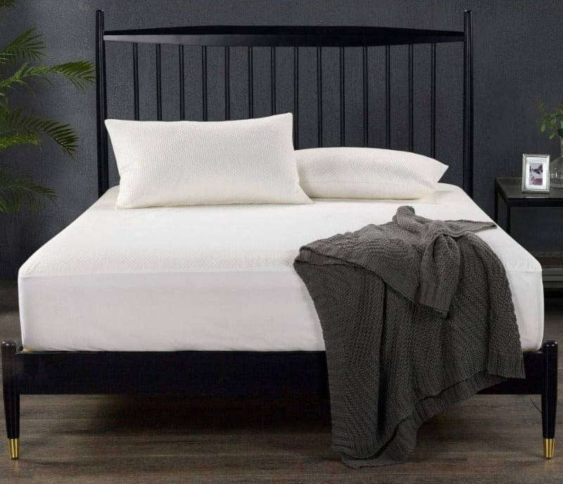 Waterproof Mattress Protector (White  Single Size)