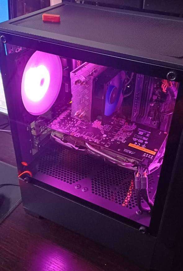 Gaming PC  i7-7700 | RX 470 4GB | 16GB RAM | SSD