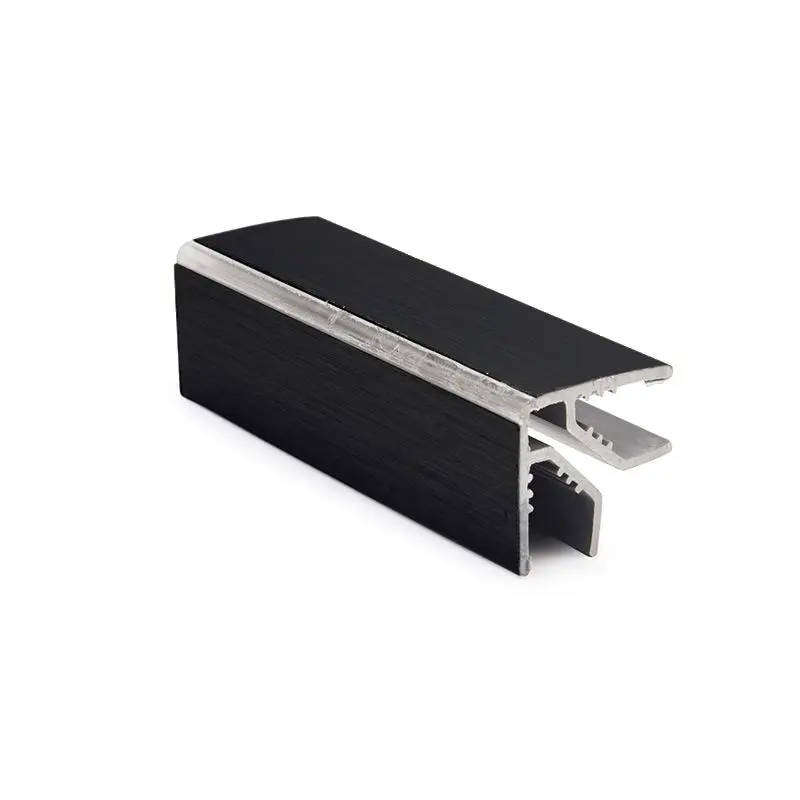 Plinth Corner, Flexible, Matt Black, 100mm (5 Pack)