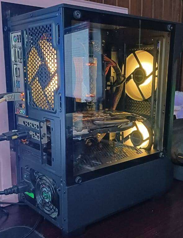Gaming PC  i7-7700 | RX 470 4GB | 16GB RAM | SSD