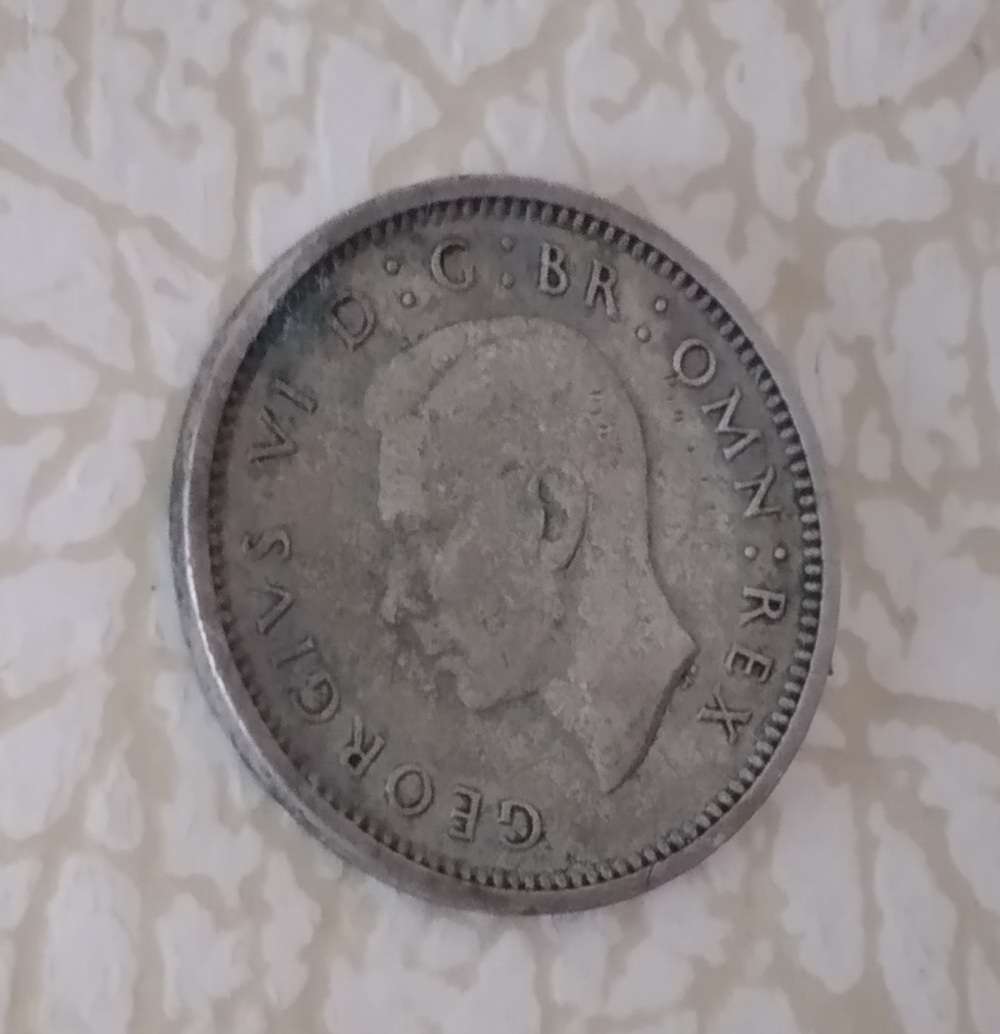 English Three Pence 1938 - Good Enough to Grade