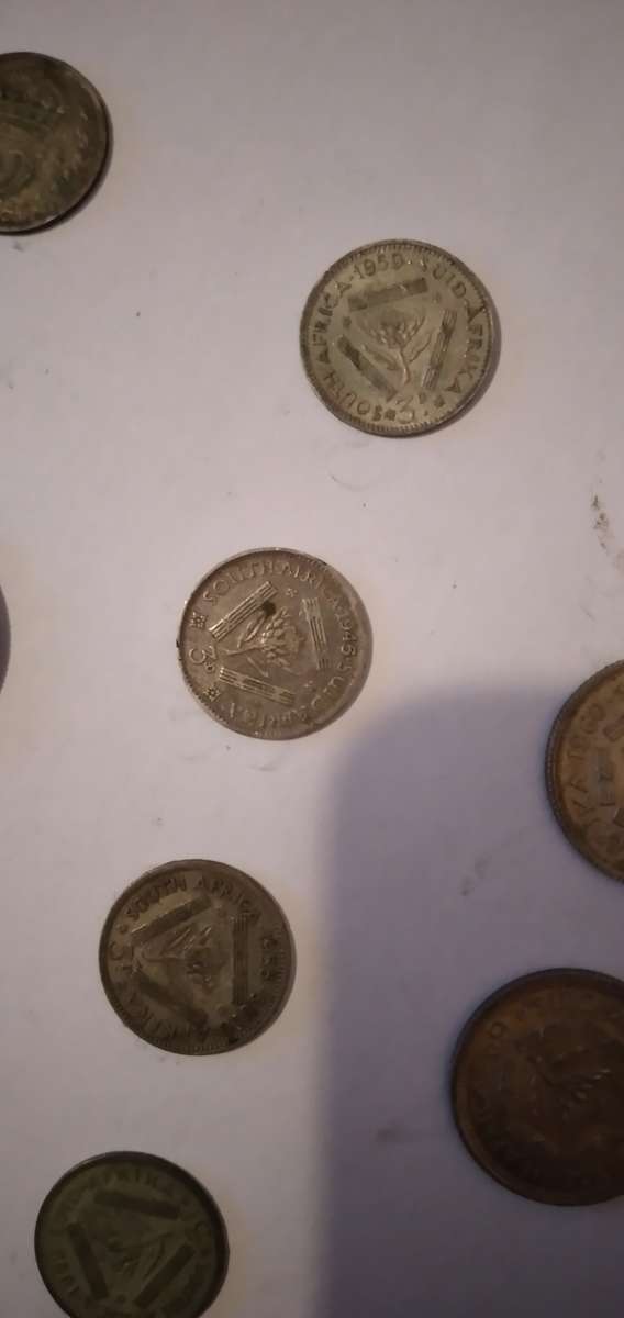 Mixed Silver Union and old British Coins 62.94g