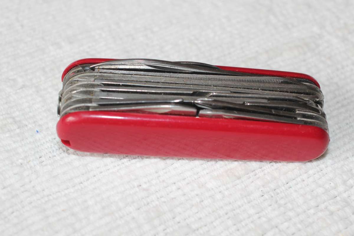 Stainless steel pen knife multi-tool