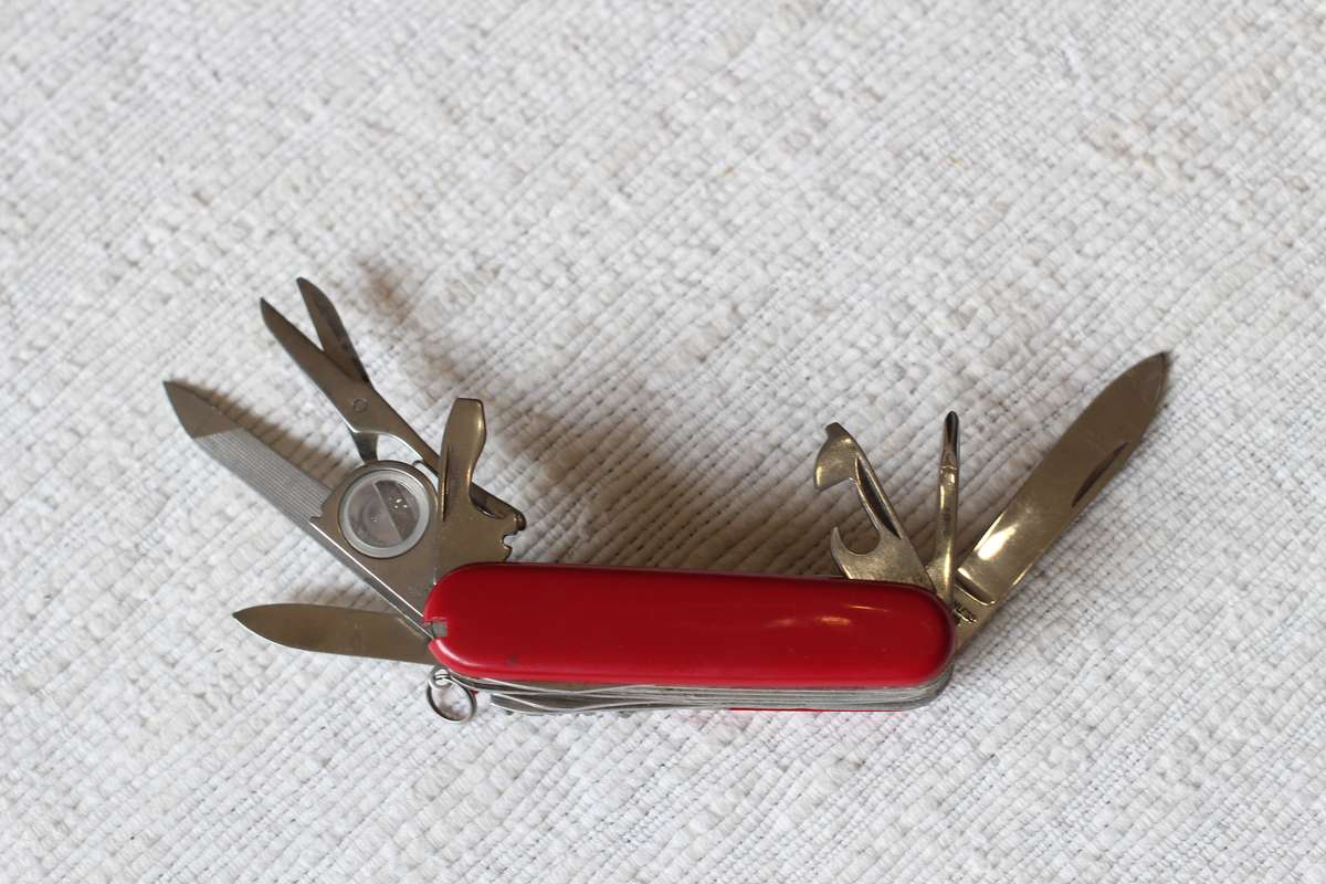 Stainless steel pen knife multi-tool