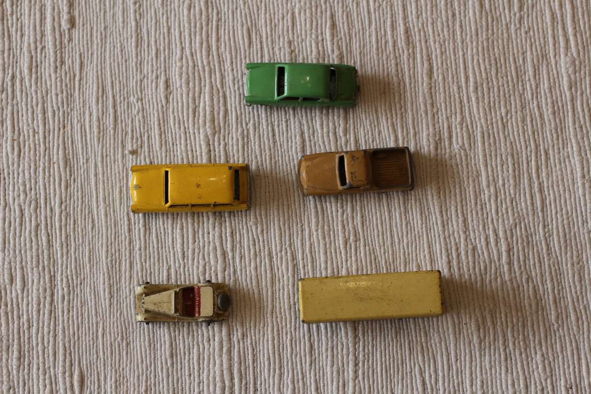 Set of 5 Lesney Cars