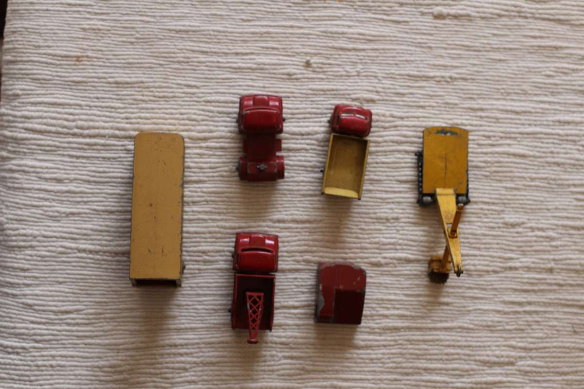 Set of 3 Lesney Vehicles with Trailer and Excavator arm