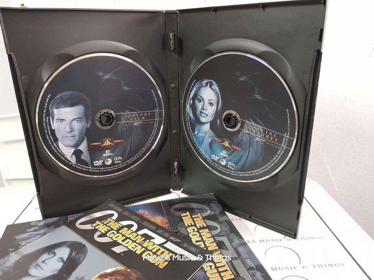 007 - 1974 - The Man with the Golden Gun - Roger Moore (Double DVD)