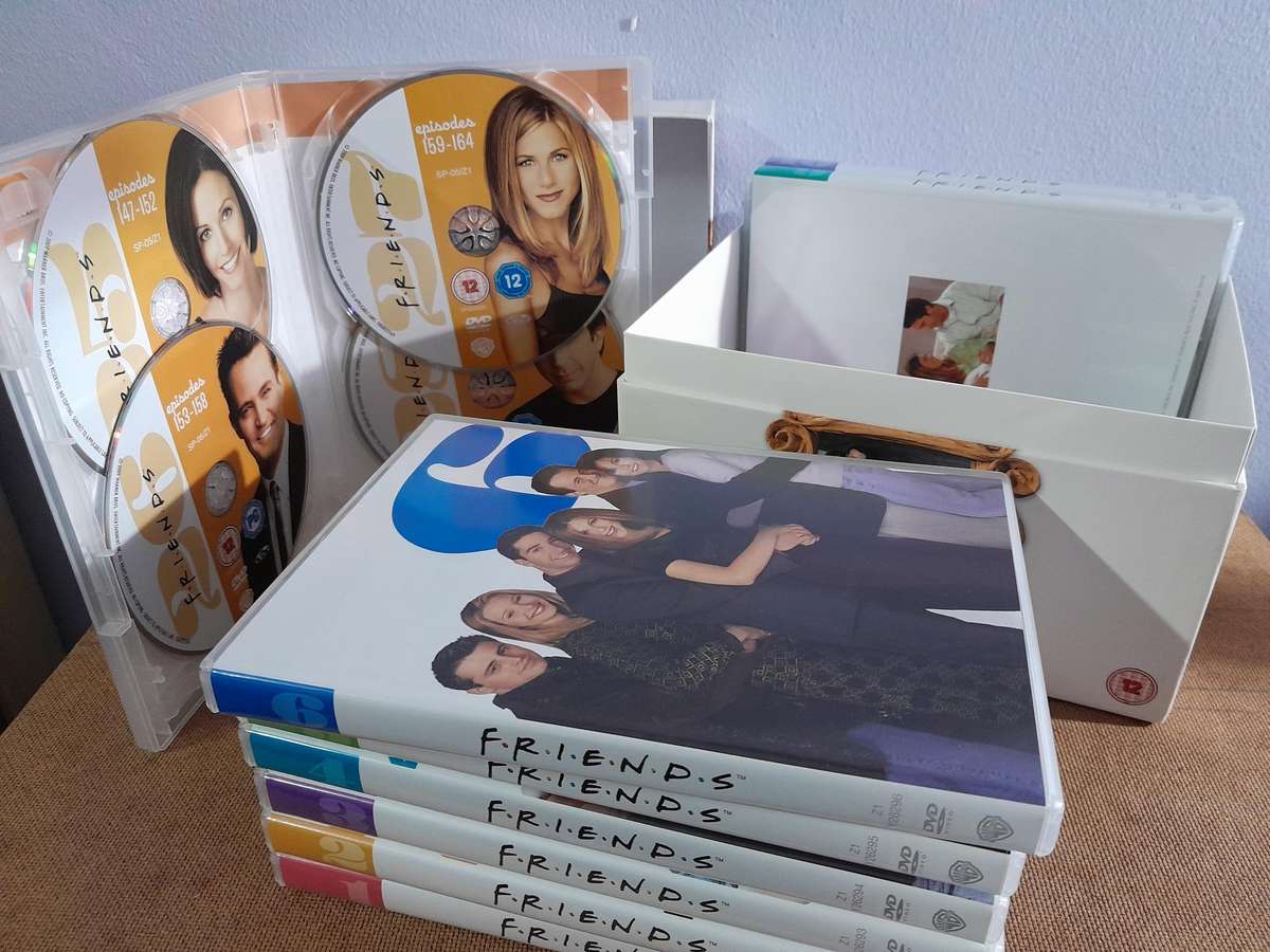 Friends - The Complete Series on DVD - Extended, Exclusive & Unseen (40xDVD)