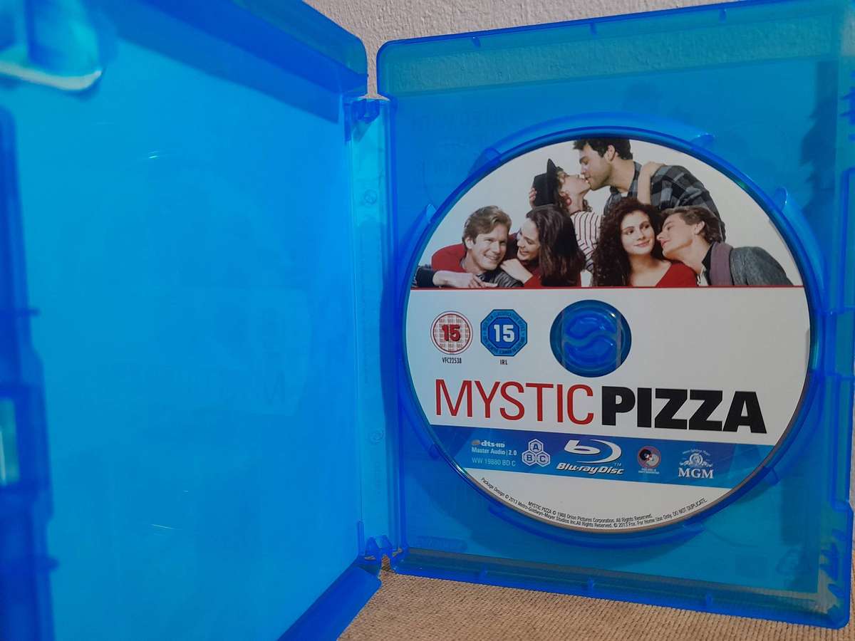 Mystic Pizza - Julia Roberts (Blu-ray Disc)
