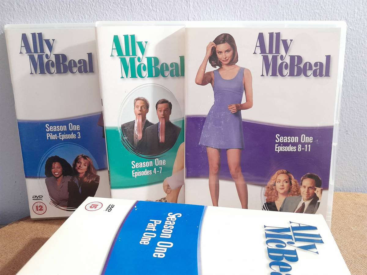 Ally McBeal & Arrested Development - Bothe Season One (6xDVD)