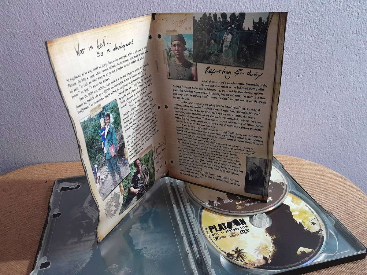 Platoon - Collectors Steelbook Edition 2-disc set (2xDVD) Region 1