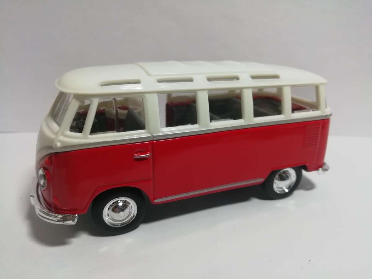 Volkswagen Van Samba Maisto 1:40