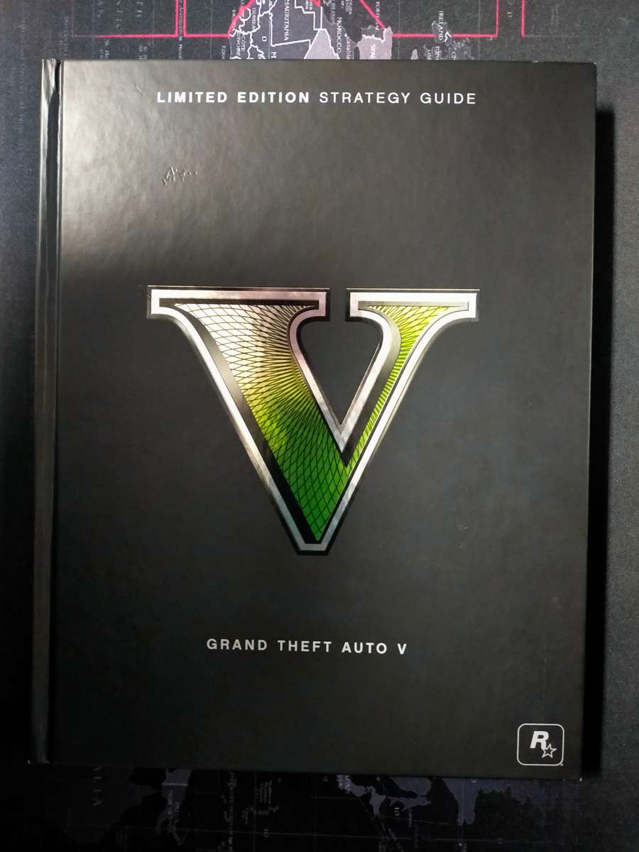 Grand Theft Auto V (GTA 5) Limited Edition Strategy Guide (Hardcover Book)
