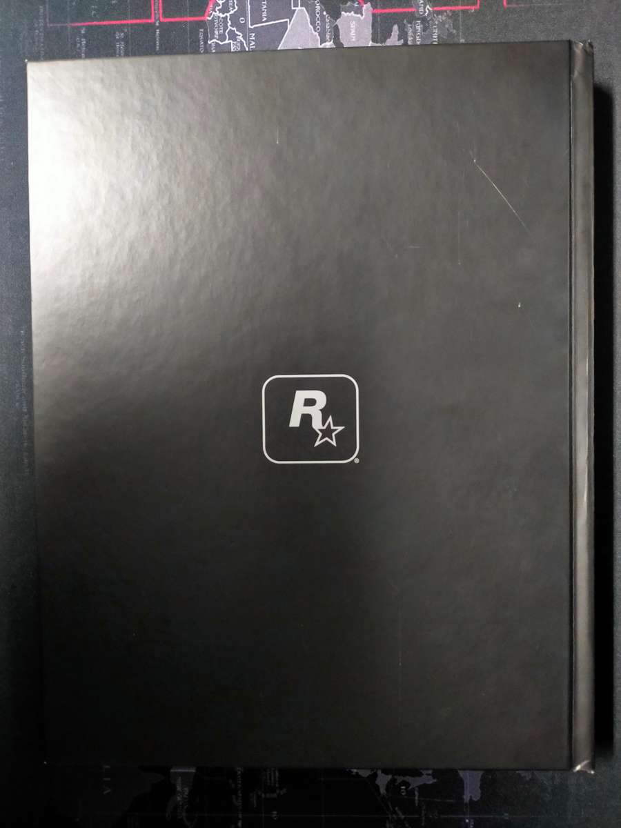 Grand Theft Auto V (GTA 5) Limited Edition Strategy Guide (Hardcover Book)