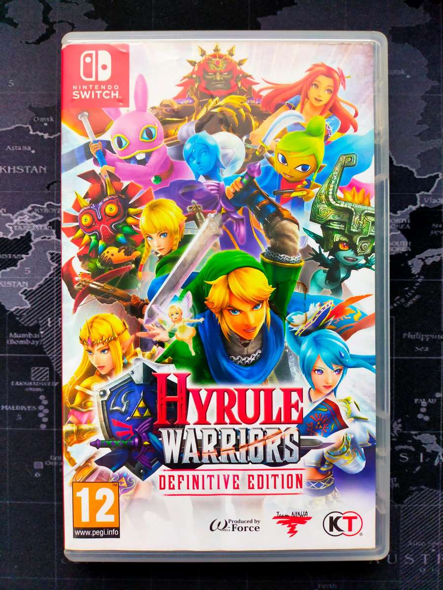 Hyrule Warriors: Definitive Edition - Nintendo Switch (RARE)