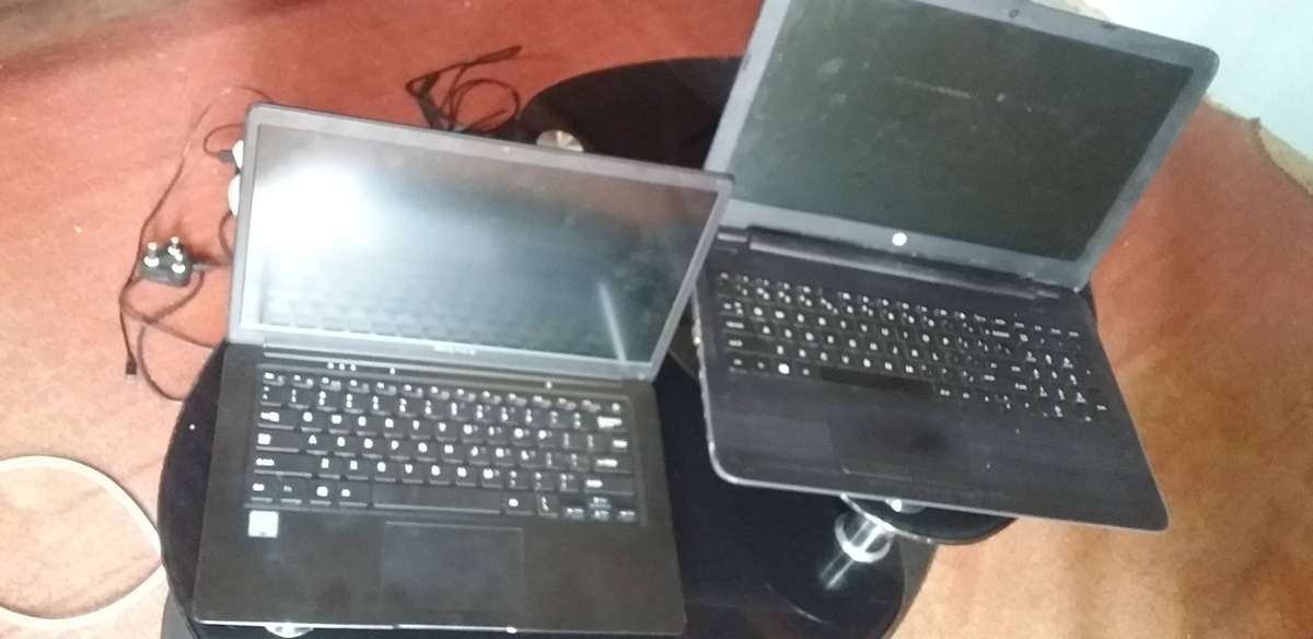 Lot of 2 laptops for spares/repairs