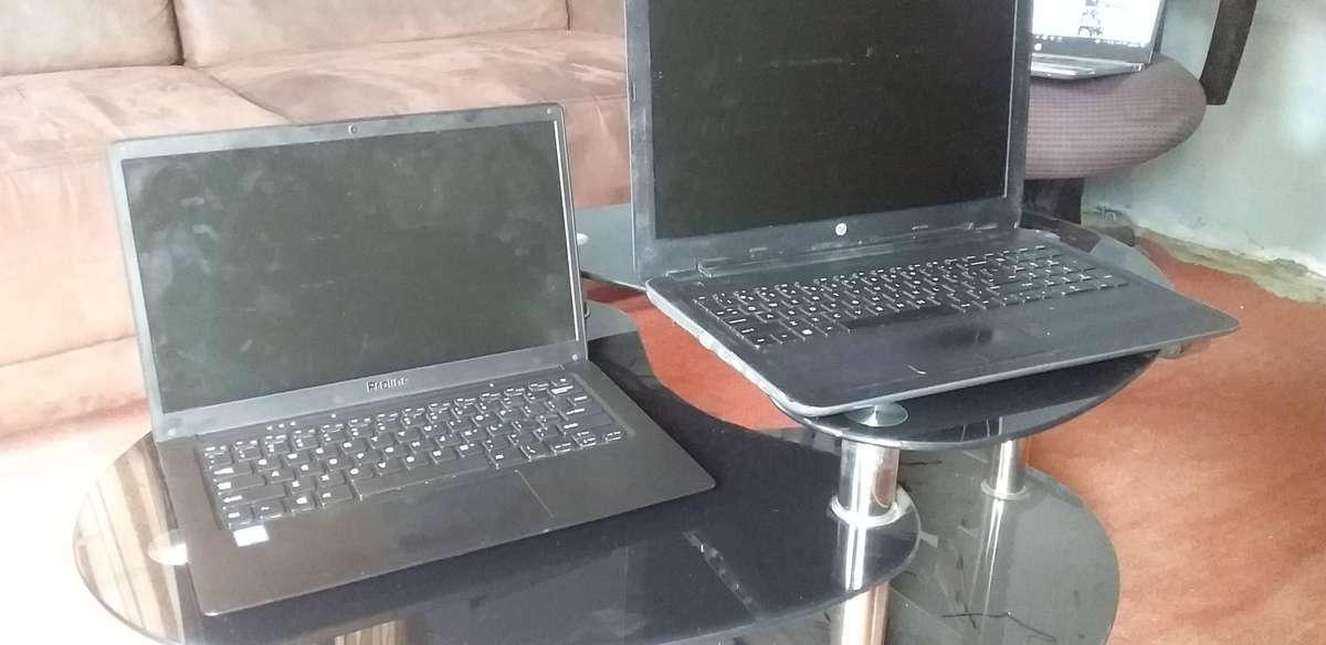 Lot of 2 laptops for spares/repairs