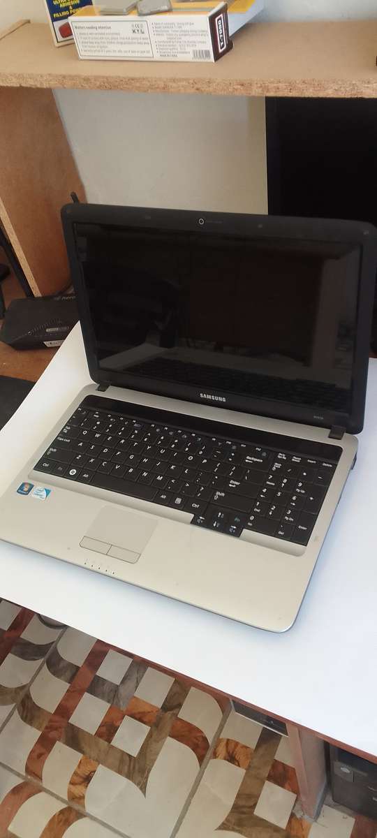 Black Friday Deal *SAMSUNG RV510 LAPTOP