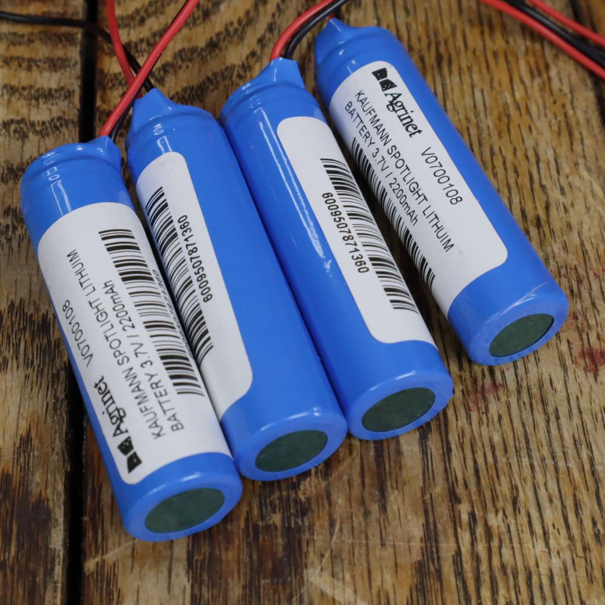 Kaufmann 18650 2200mAH 3.7V Lithium Ion Rechargeable Battery - 4PCS