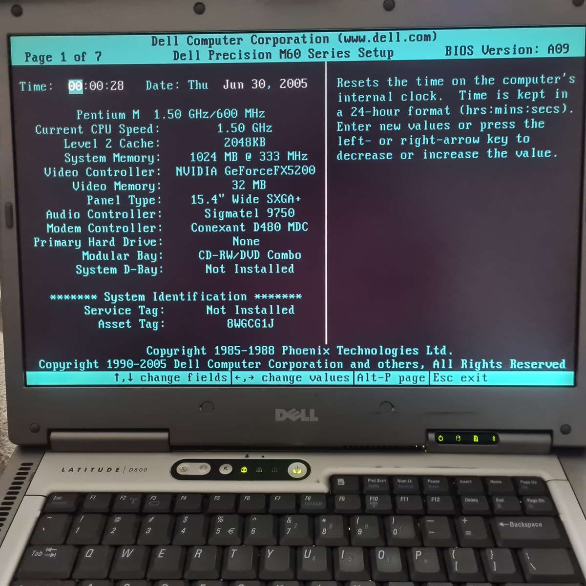 Dell Inspiron 8600 Laptop 15.4" - Model PP02X - Pentium M 1.5GHz 1GB RAM