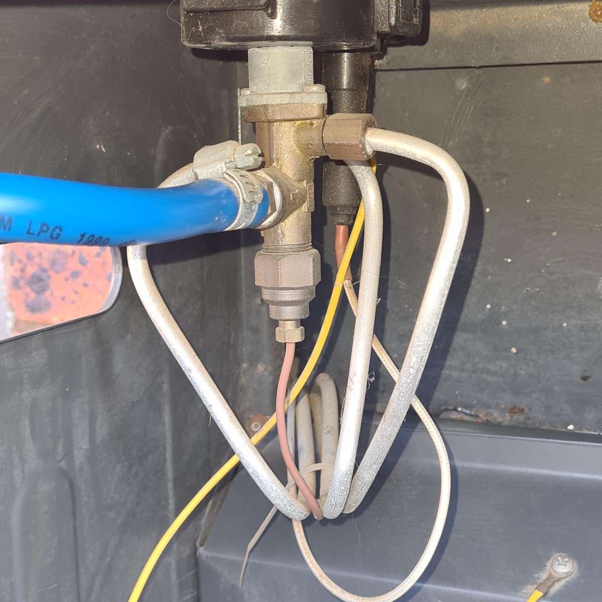 Salton Three Panel Mobile Gas Heater