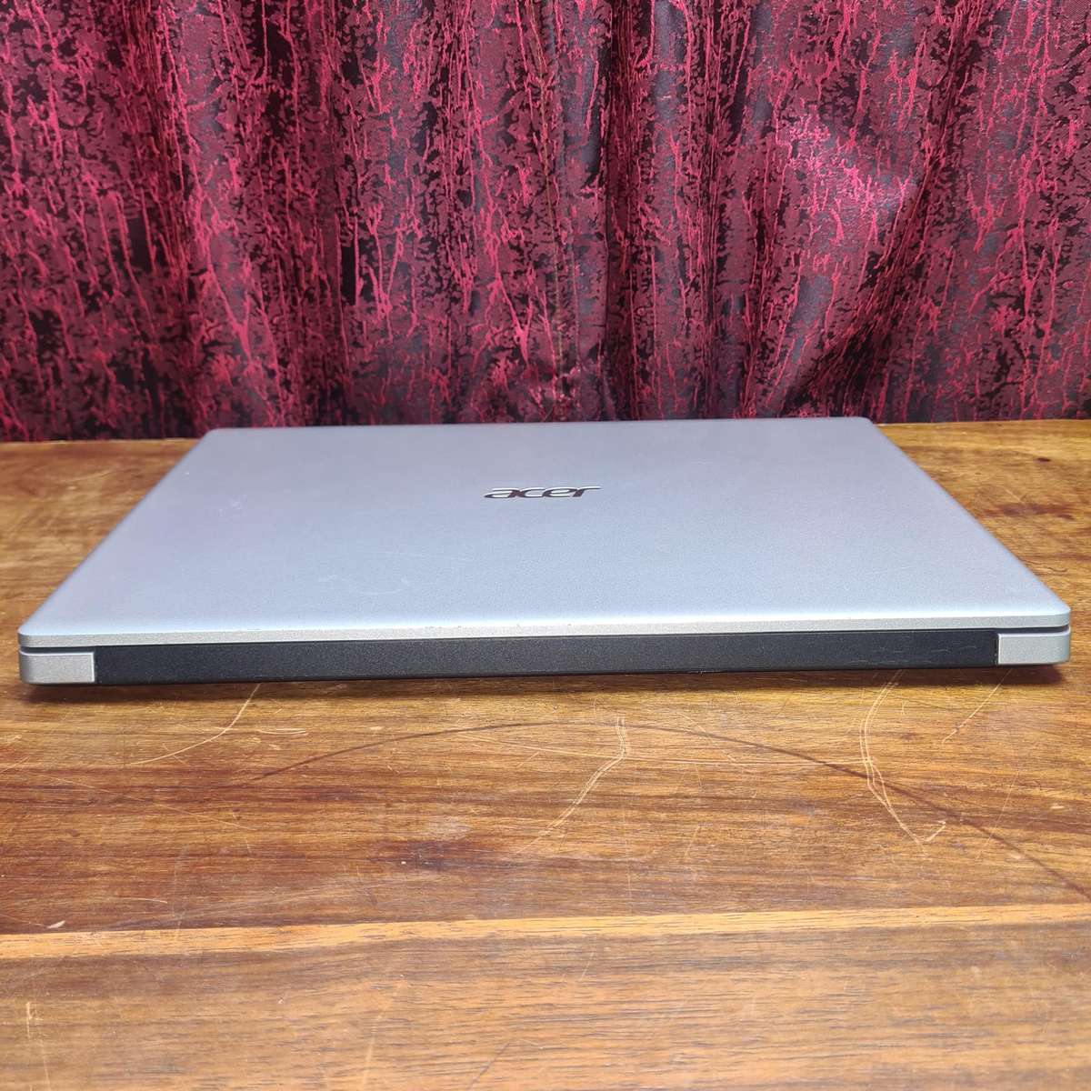 Acer Aspire A114-33-P8BS Quad Core Pentium(R) Silver N6000 1.1GHz 128GB SSD 4GB RAM