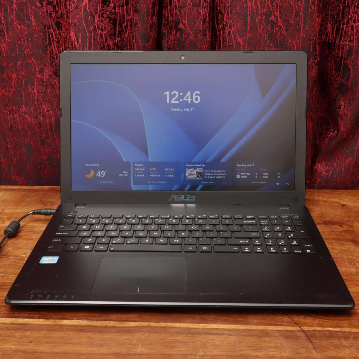 Asus Notebook X550CA Core i5 - 1.8GHz 500GB SSD 4GB RAM 15.6 Inches