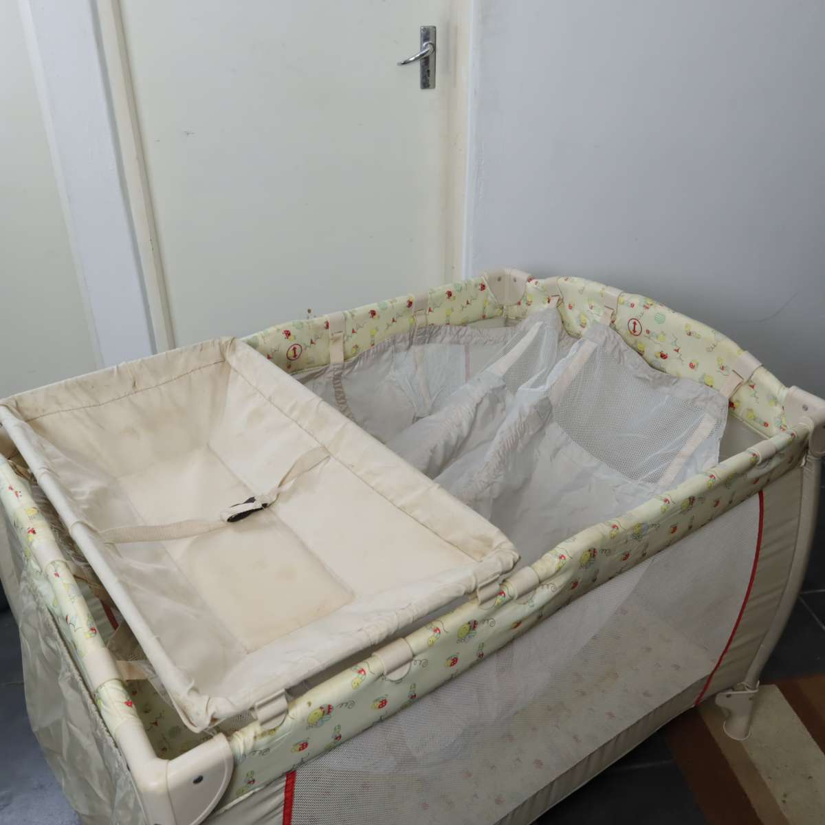 Bounce Baby Camp Travel Cot