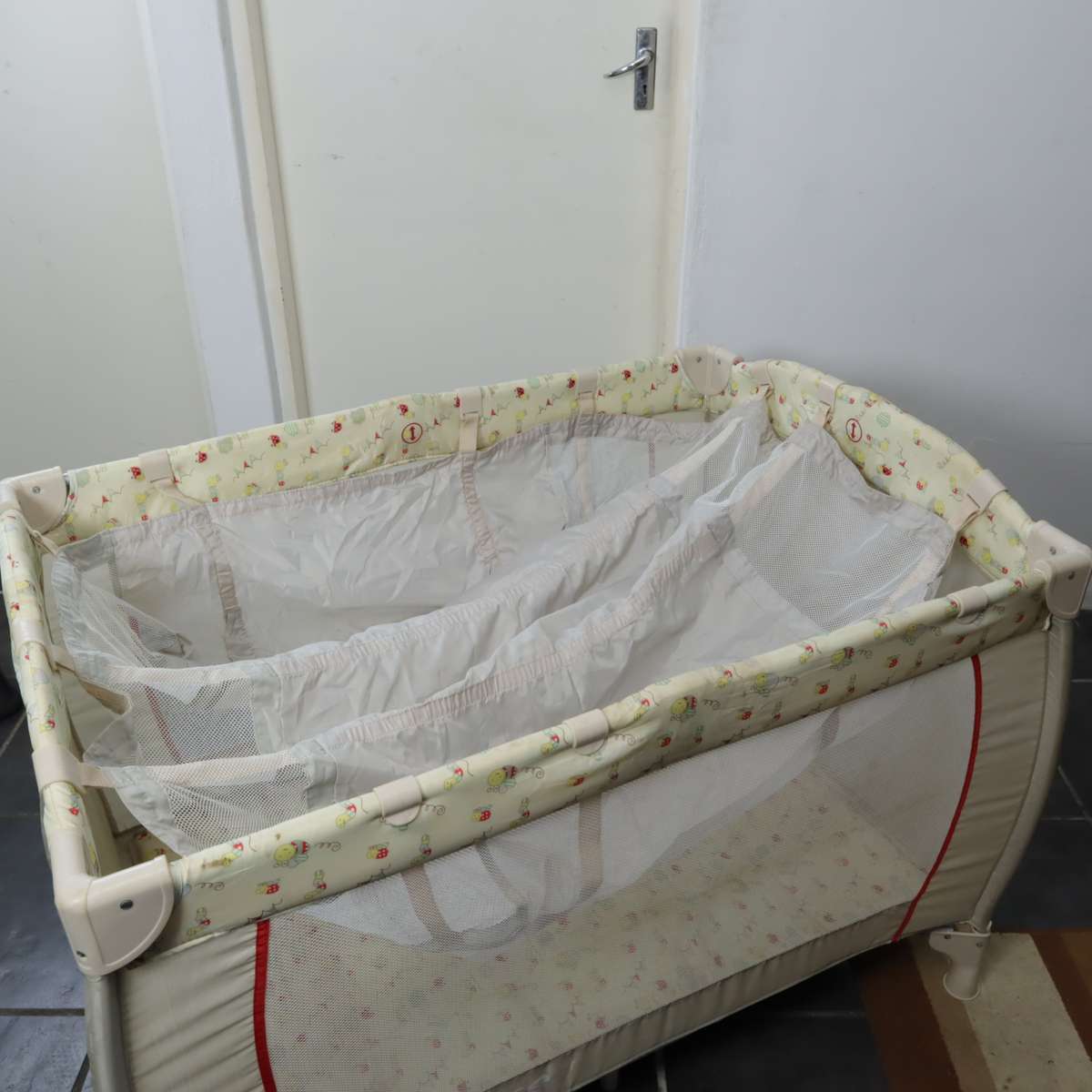 Bounce Baby Camp Travel Cot