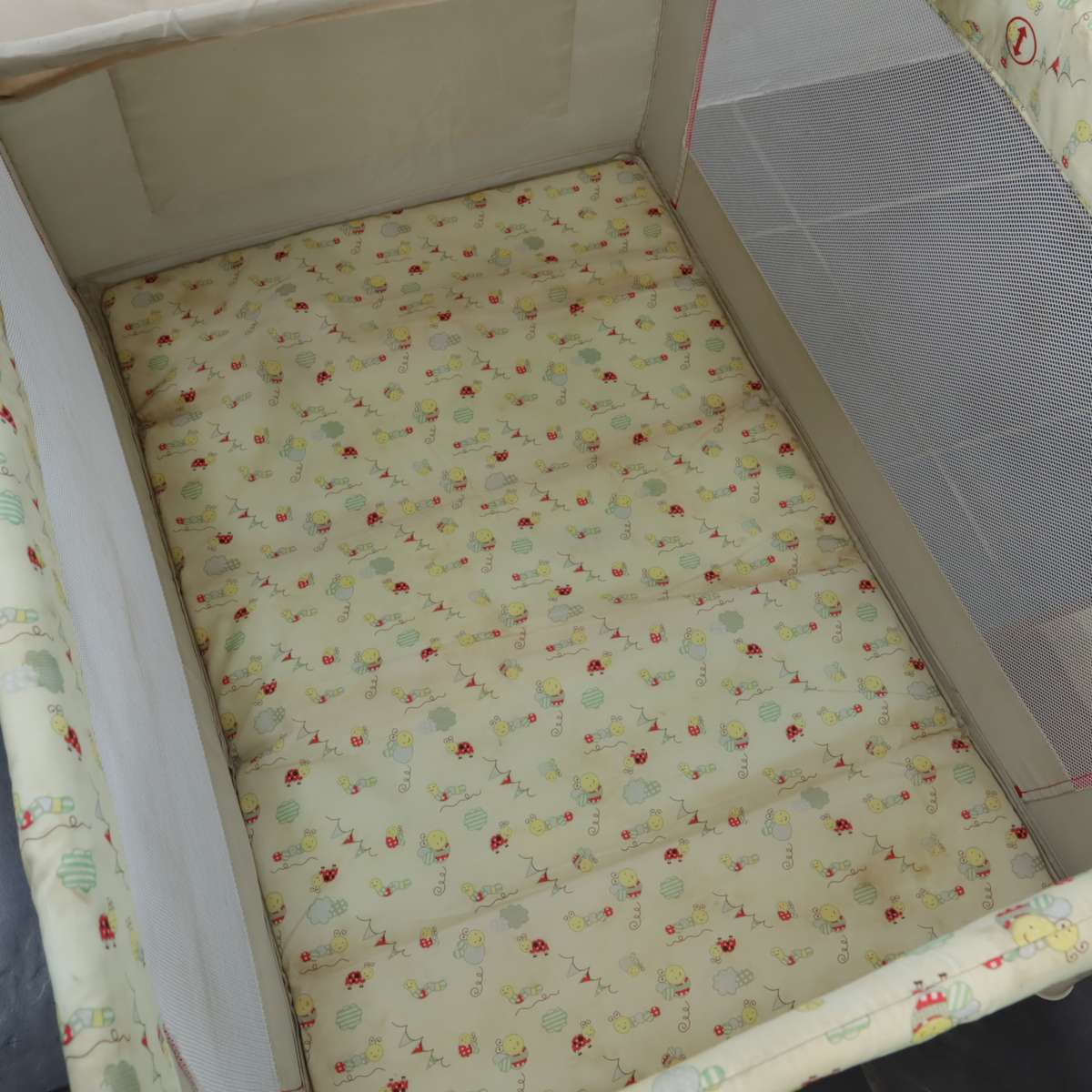 Bounce Baby Camp Travel Cot