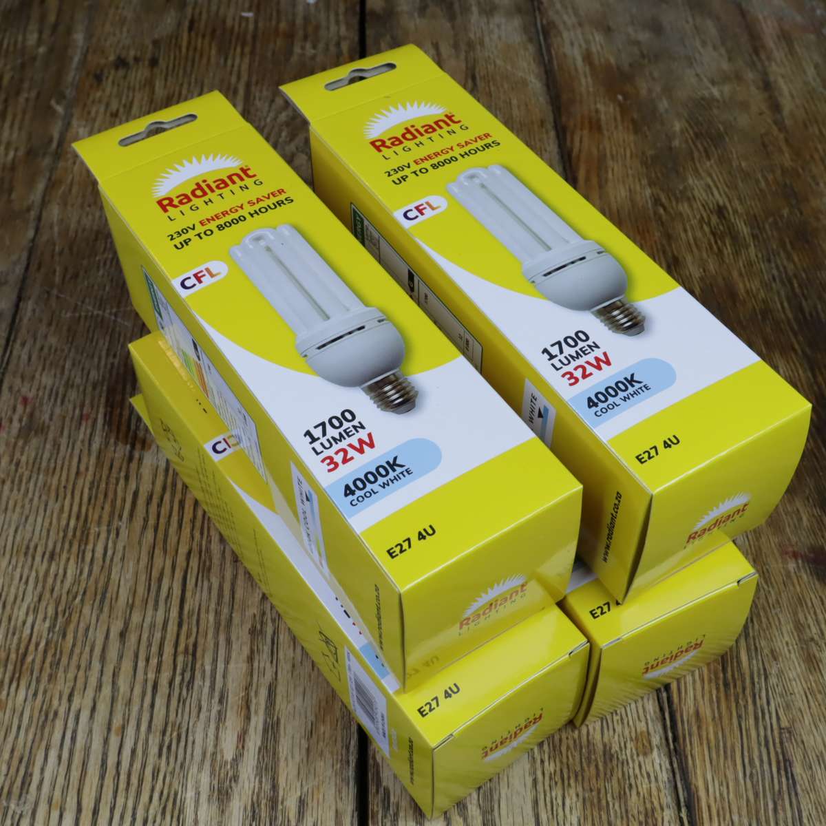 Radiant YFCT135 (RLC91) Fluorescent Bulb 32w E27 8000h Cool White - (4-Packs)