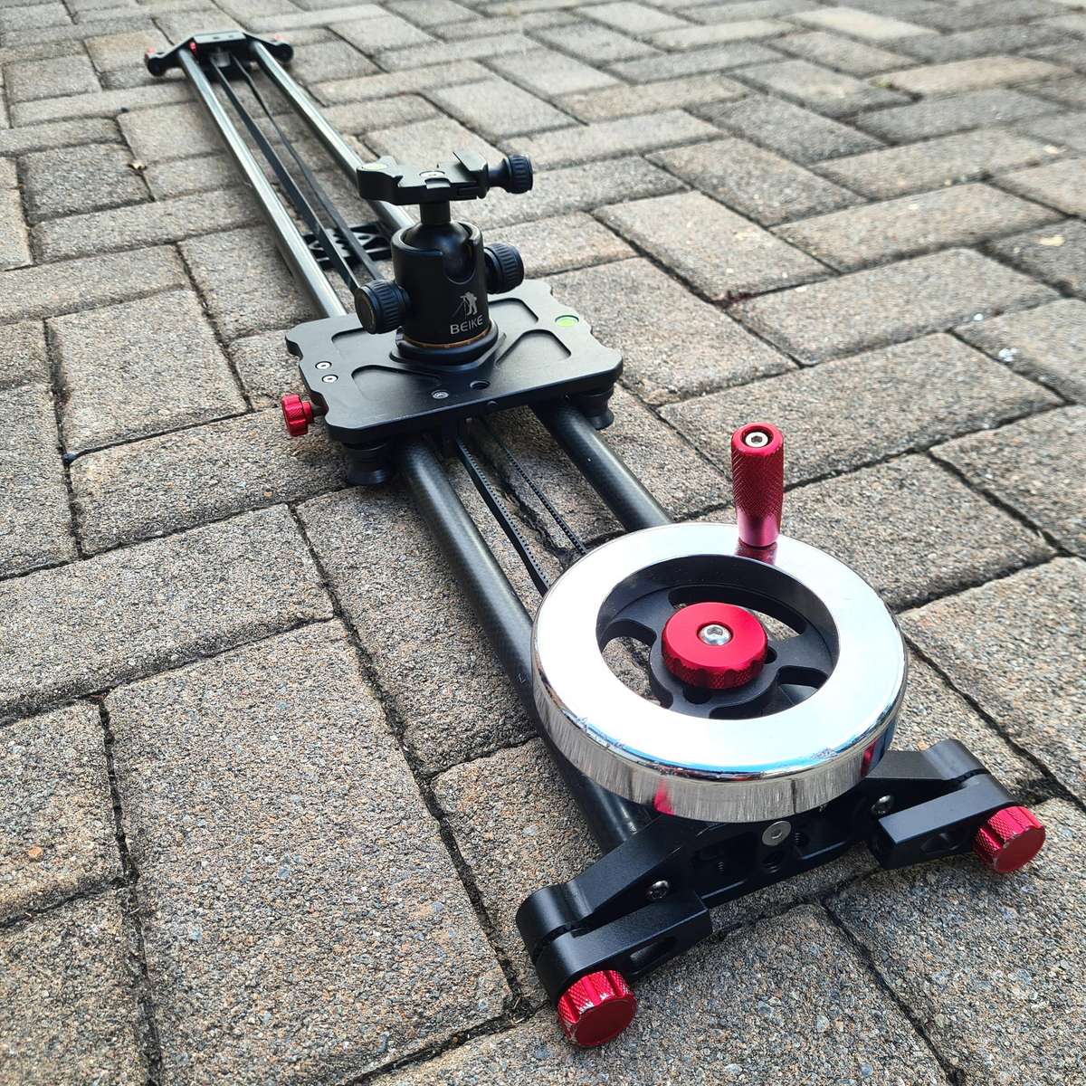 Manual Camera Glid Slider with a Beike Tripod Head