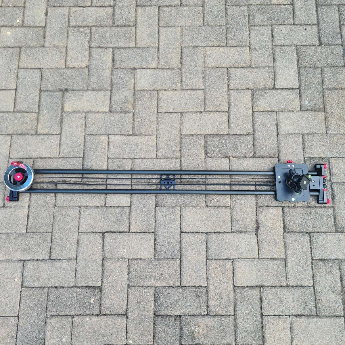 Manual Camera Glid Slider with a Beike Tripod Head