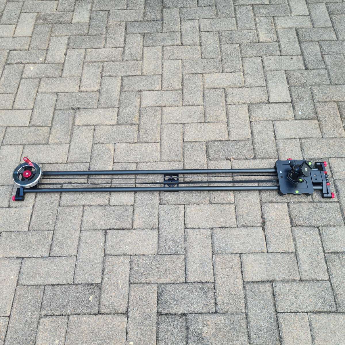 Manual Camera Glid Slider with a Beike Tripod Head