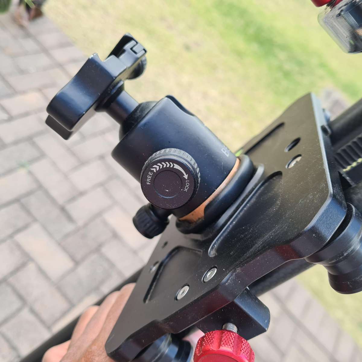 Manual Camera Glid Slider with a Beike Tripod Head