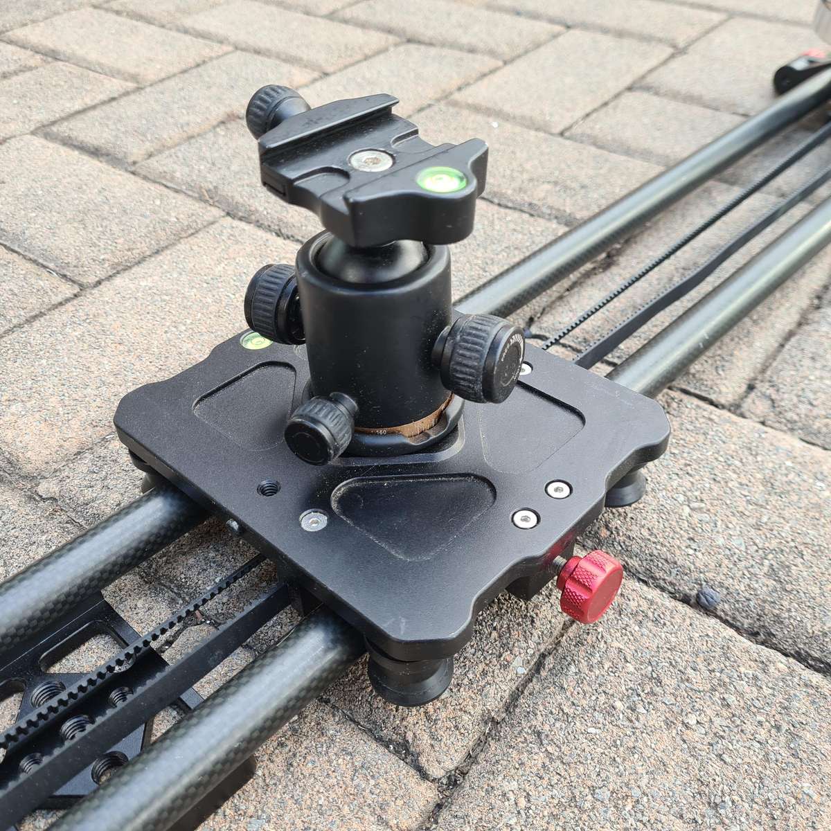 Manual Camera Glid Slider with a Beike Tripod Head