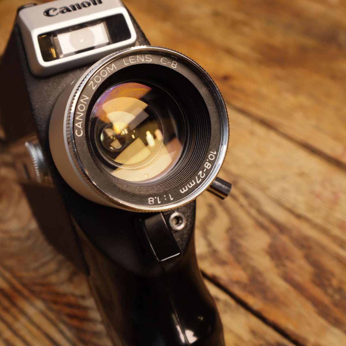 VINTAGE - Canon Zoom 250 SUPER 8 Film Movie Camera With 10.8-27mm 1:1.8 Lens