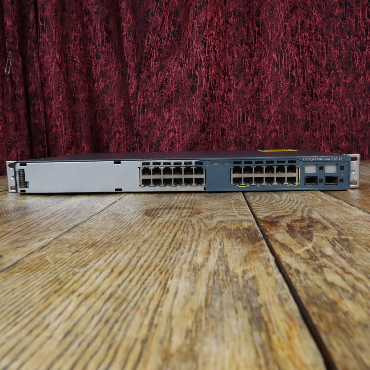 Cisco Catalyst 3560 Series Switch POE 24 - WS-C3560-24PS-S V06 - Pre-Owned