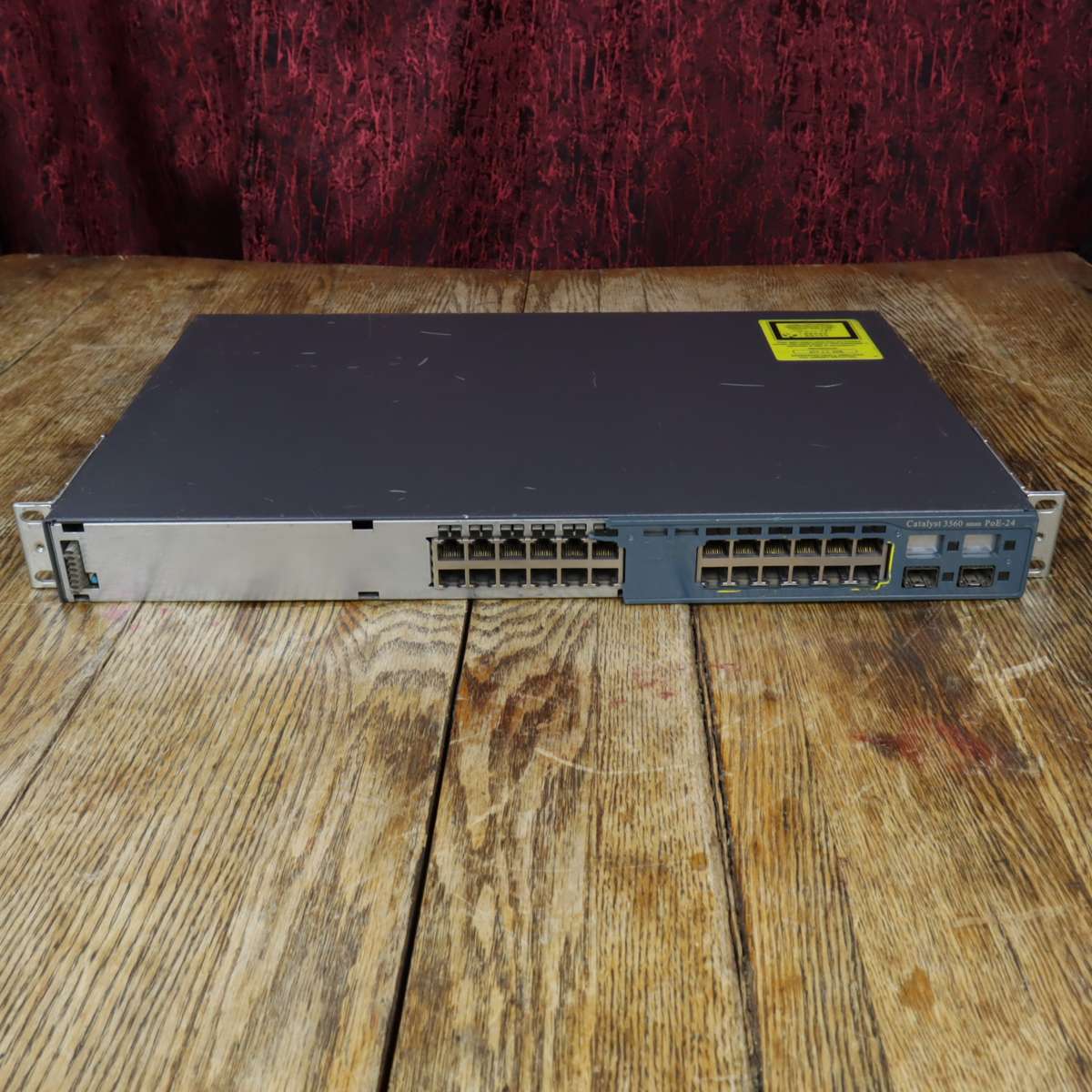 Cisco Catalyst 3560 Series Switch POE 24 - WS-C3560-24PS-S V06 - Pre-Owned