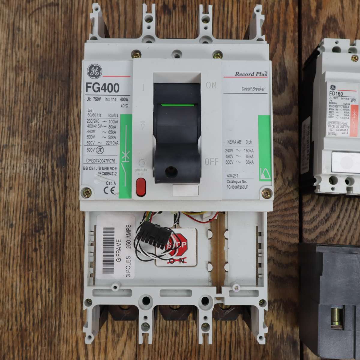 General Electric Industrial Circuit Breakers and Switches - Lot