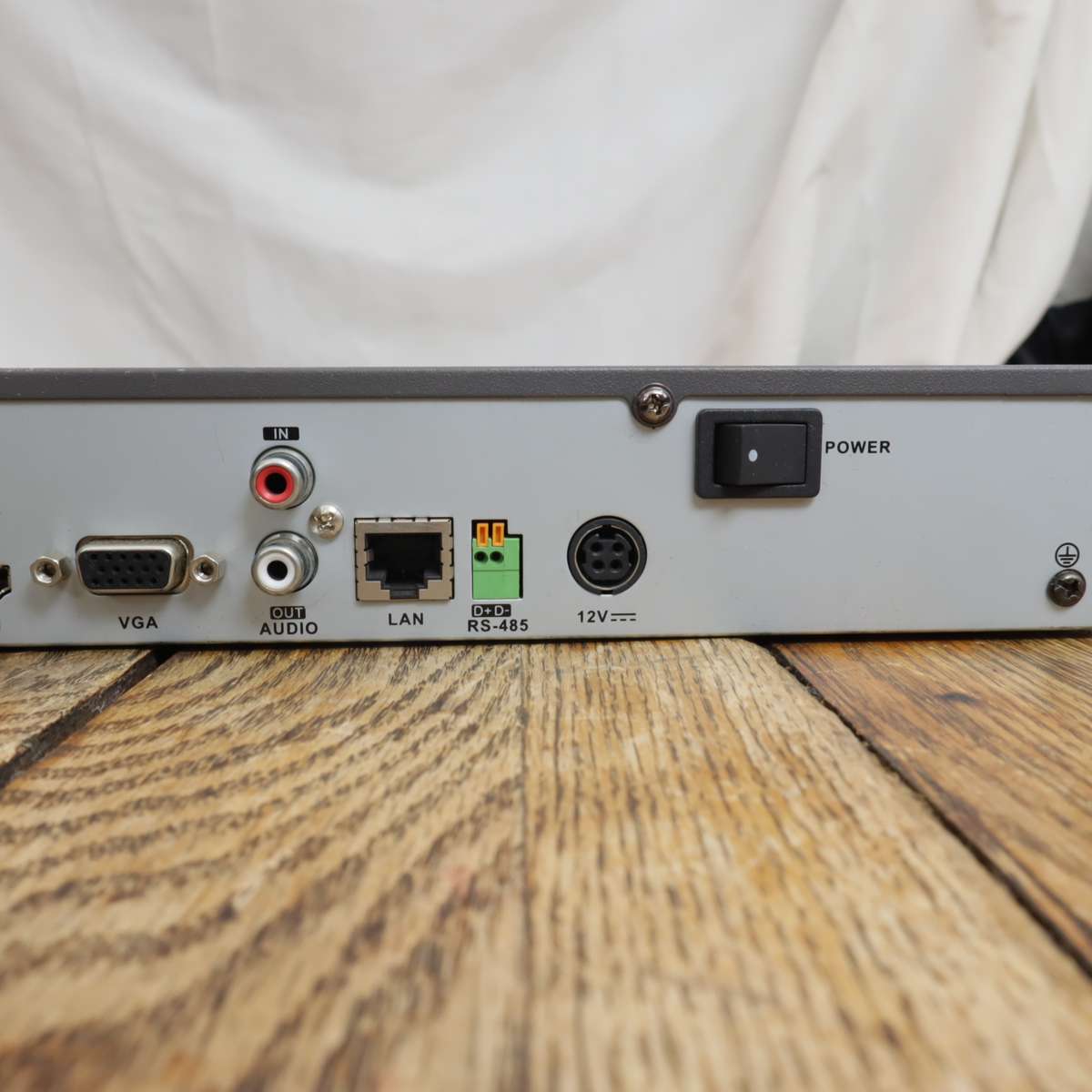 Hikvision 8-Channel 1080p Turbo HD Tribrid Digital Video Recorder (DS-7208HGHI-SH) - Pre-Owned